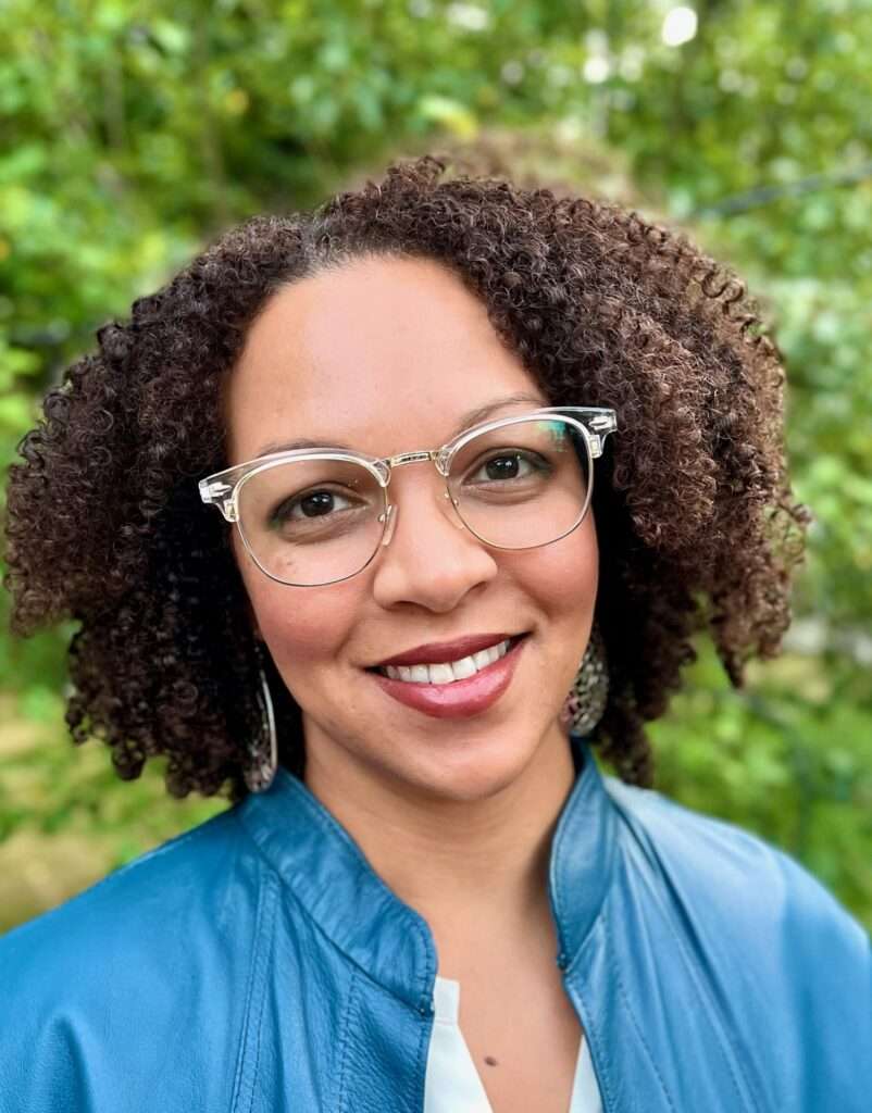 Heather Darring headshot